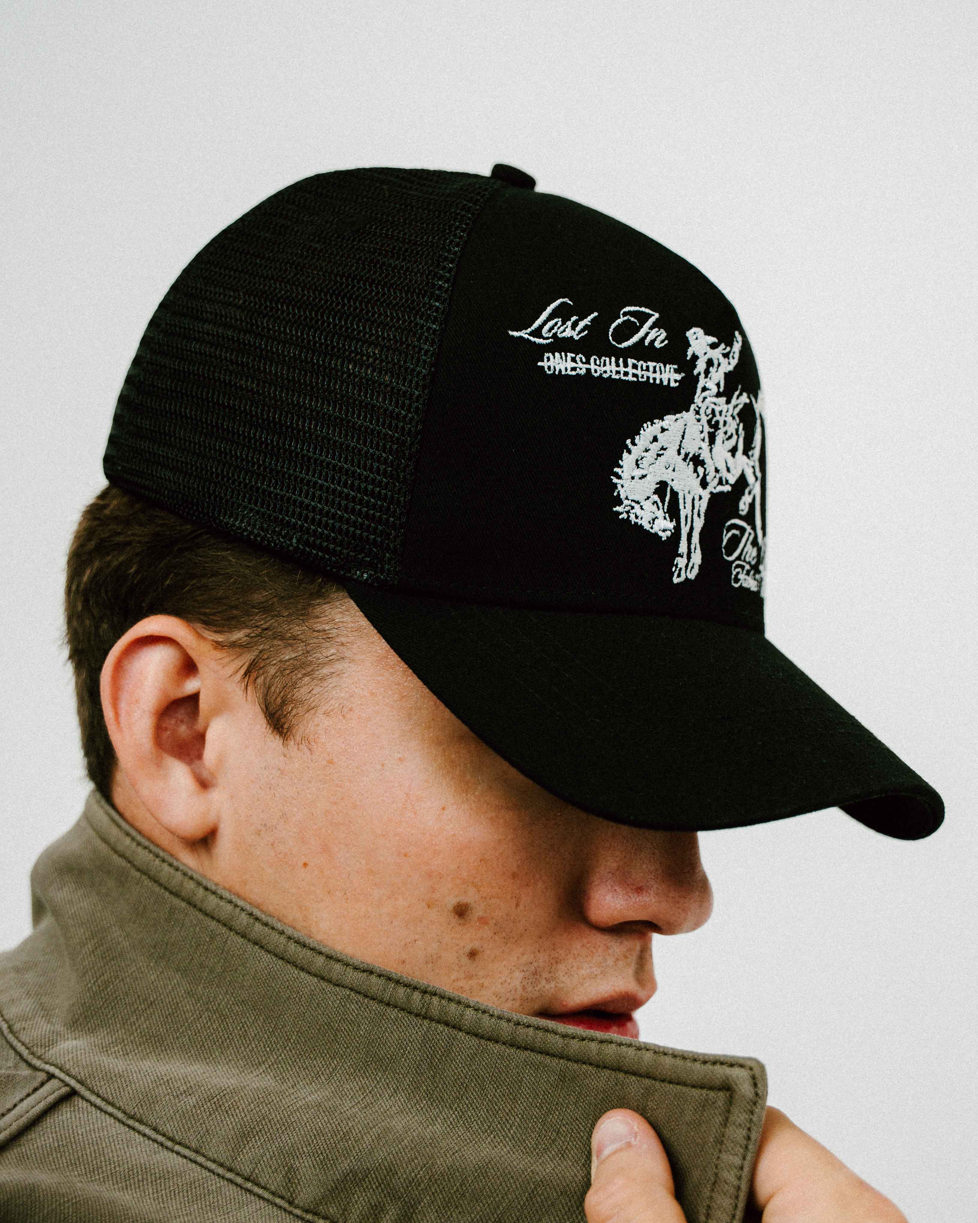 Ones Mesh Trucker (Black)